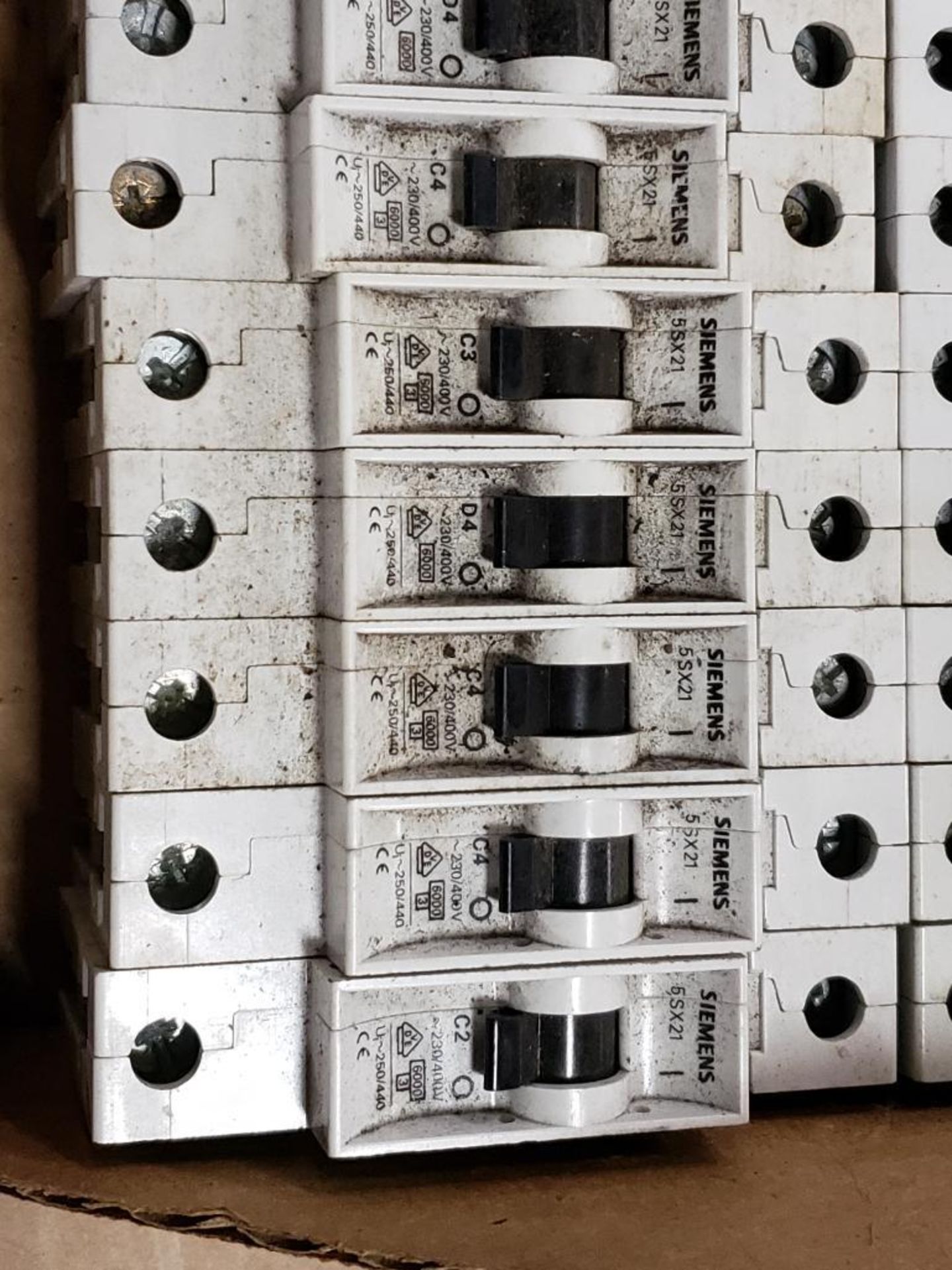 Qty 51 - Assorted fuse breaker. Siemens. - Image 9 of 9
