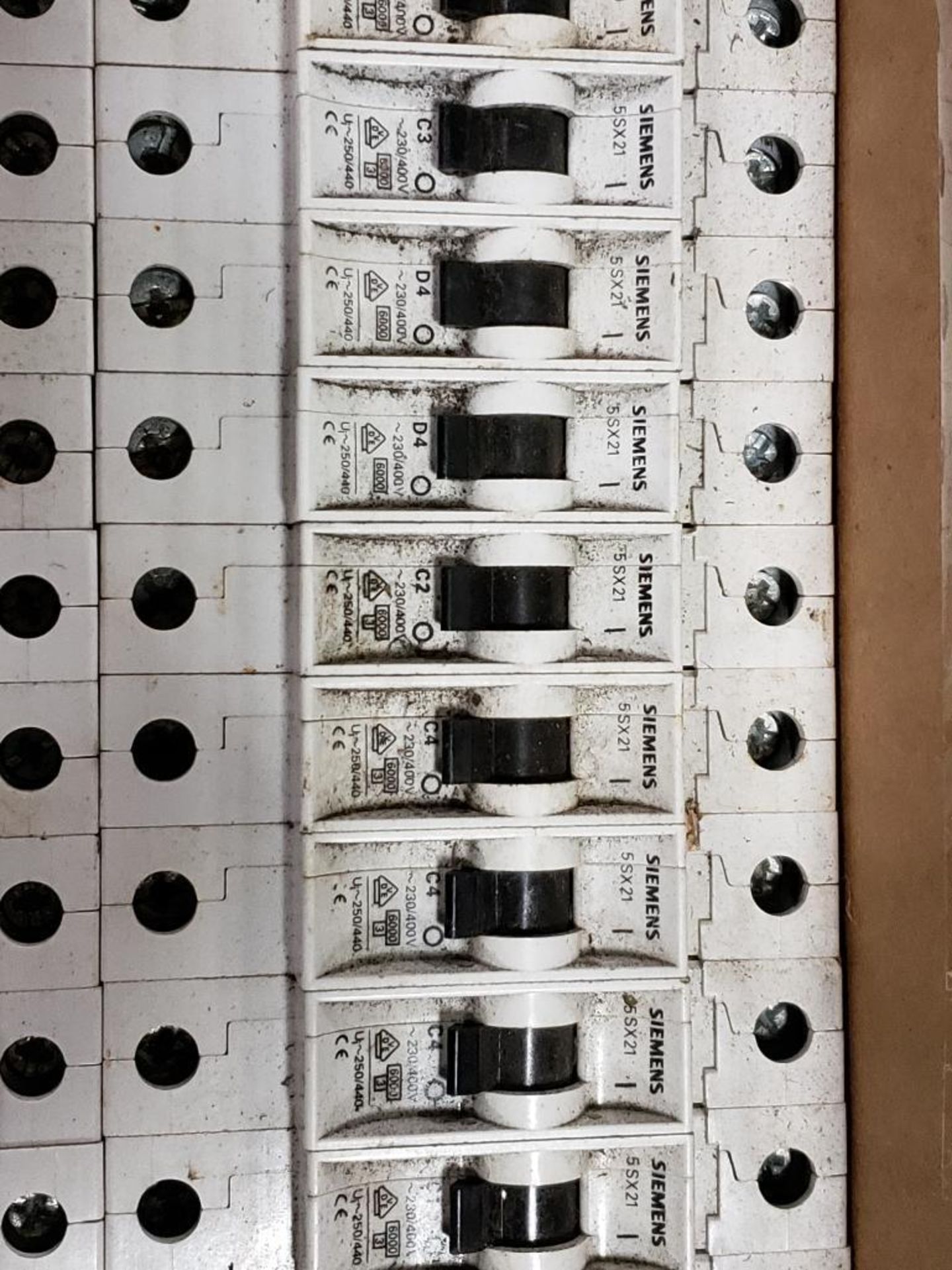 Qty 51 - Assorted fuse breaker. Siemens. - Image 3 of 9