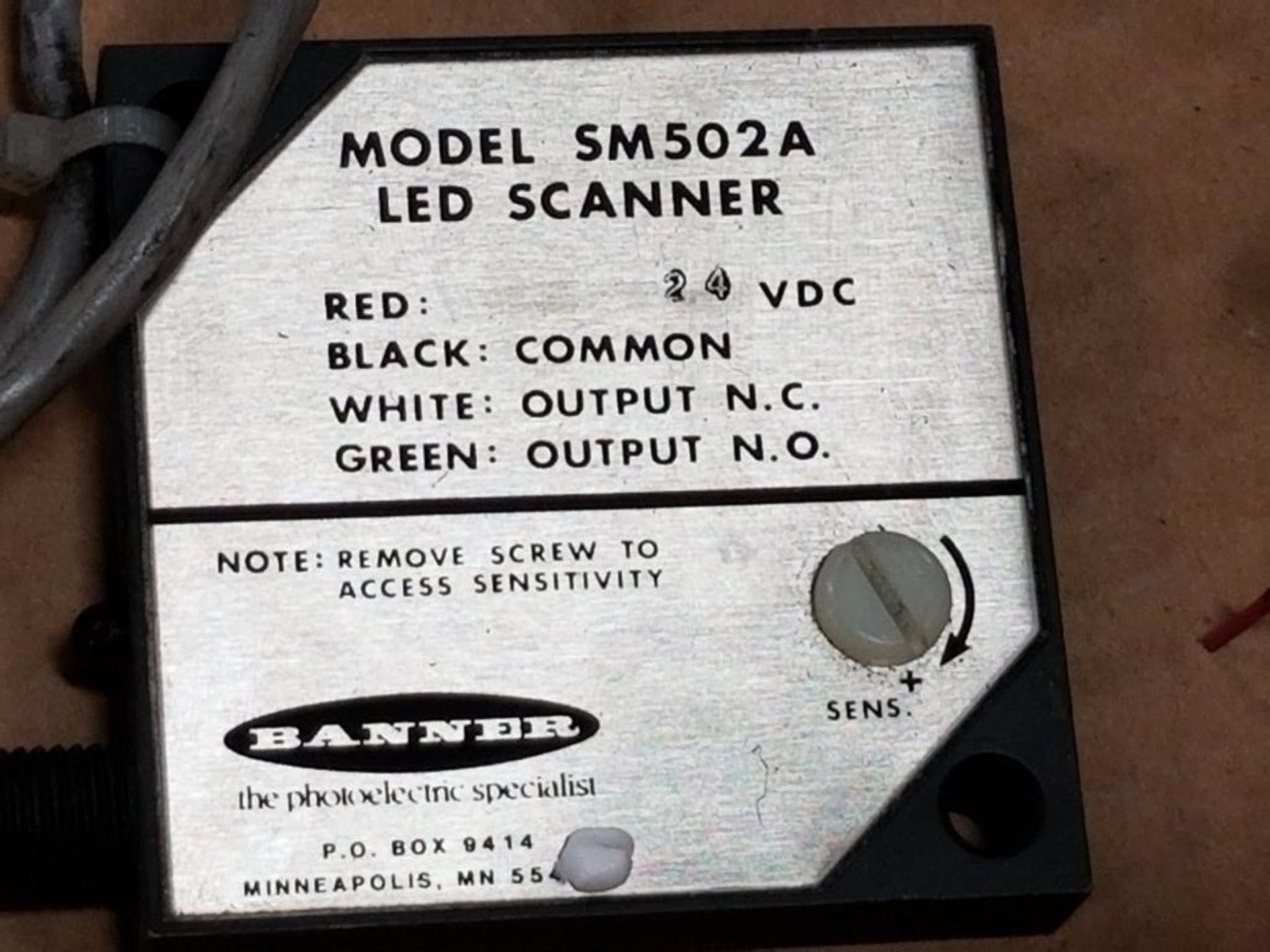 Qty 4 - Banner SM502A LED Scanner. - Image 5 of 6