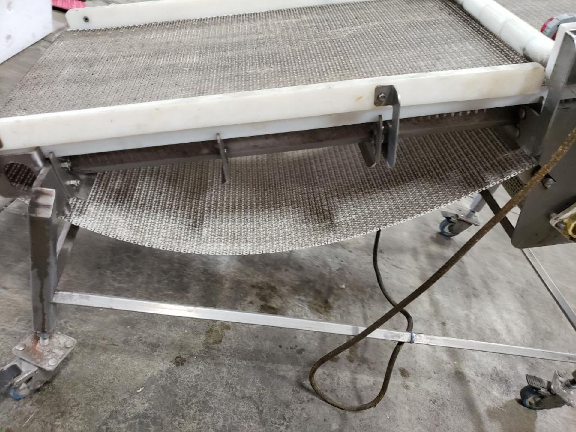 Food grade wash down incline power conveyor. 76" long x 26" wide. - Image 8 of 10