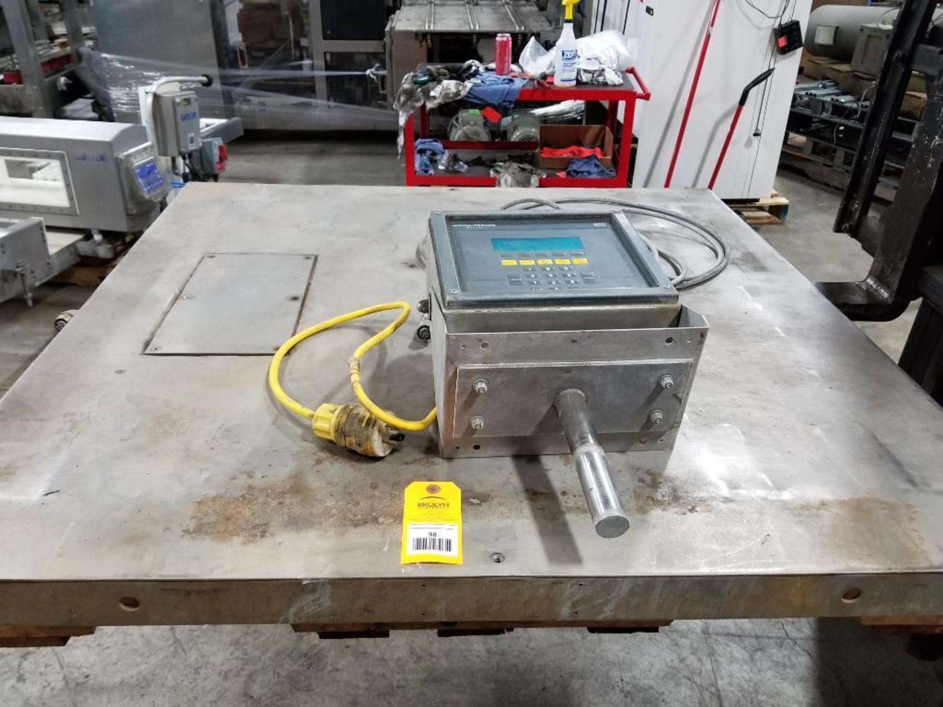 5000lb Weightronix platform scale. 48" x 48". 115v single phase. Tested and functional as pictured.