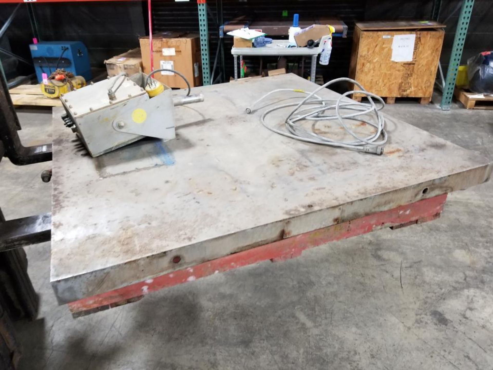 5000lb Weightronix platform scale. 48" x 48". 115v single phase. Tested and functional as pictured. - Image 5 of 11