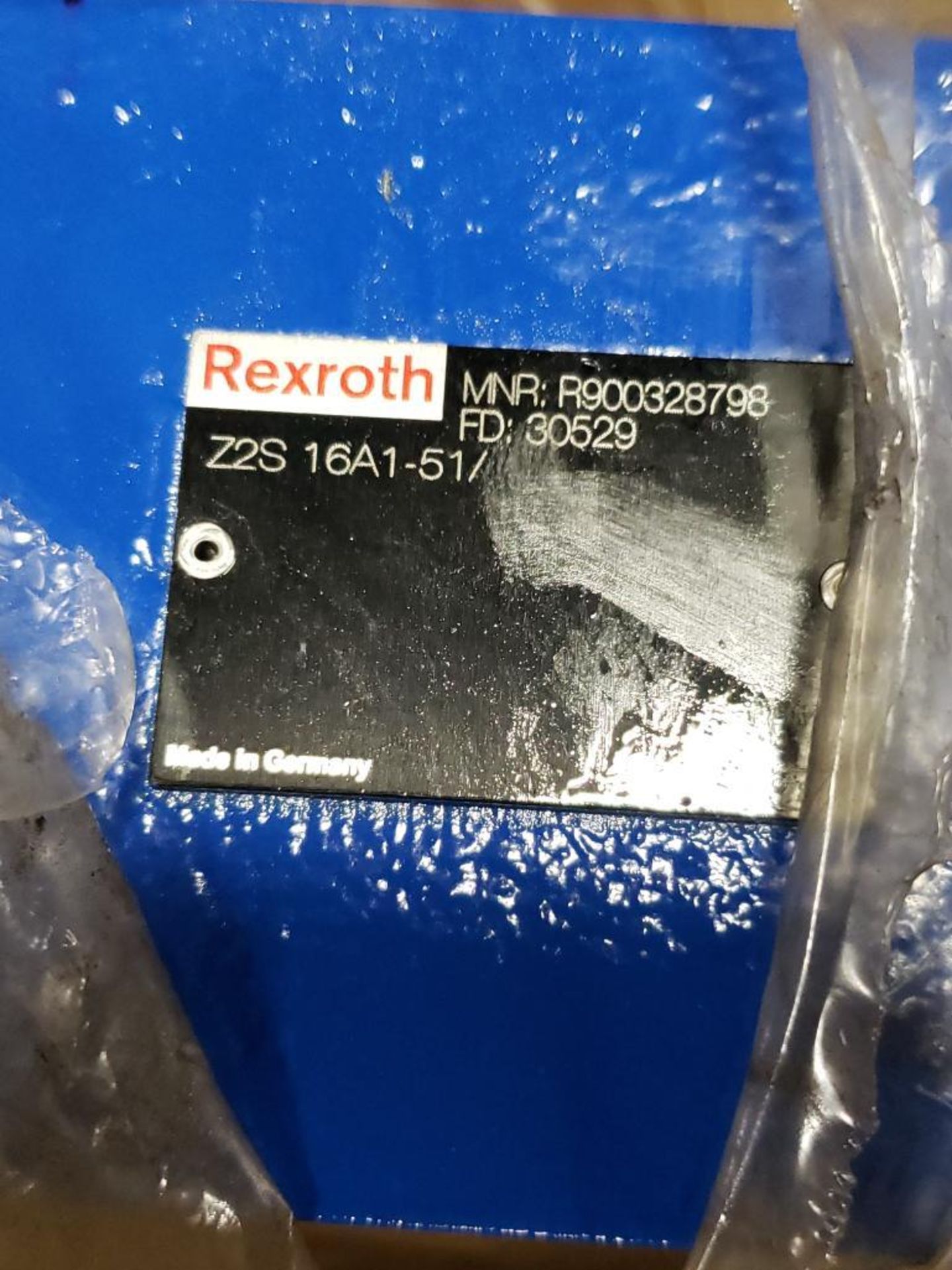 Rexroth hydraulic valve body. Part number Z2FS16A1-51// Appears to be new old stock. - Image 2 of 2
