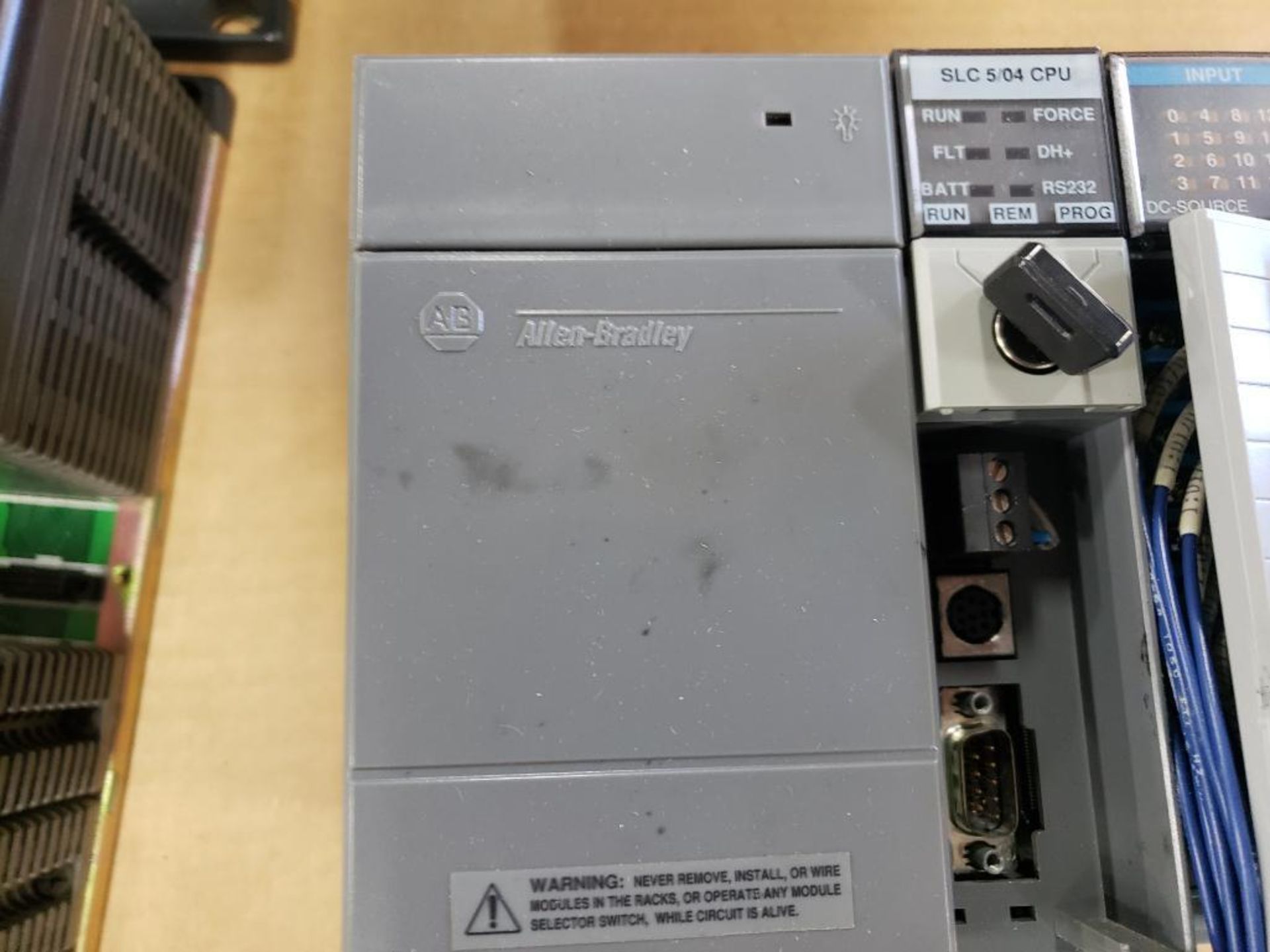 Allen Bradley keyed SLC rack. SLC 5/04 CPU, 10-Slot. - Image 2 of 4