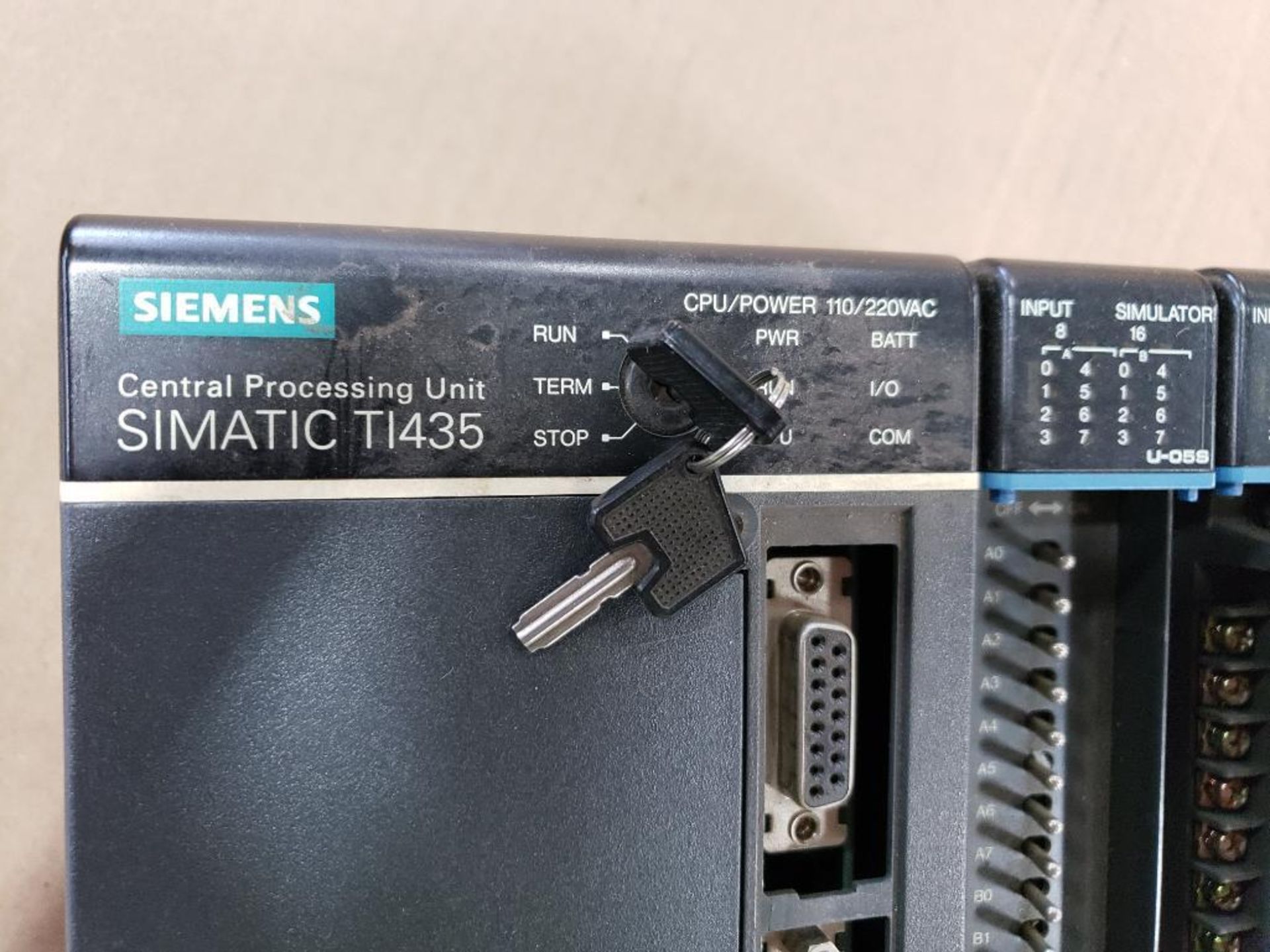 Siemens Simatic TI435 CPU and 4-Slot control rack. Keyed. - Image 2 of 4