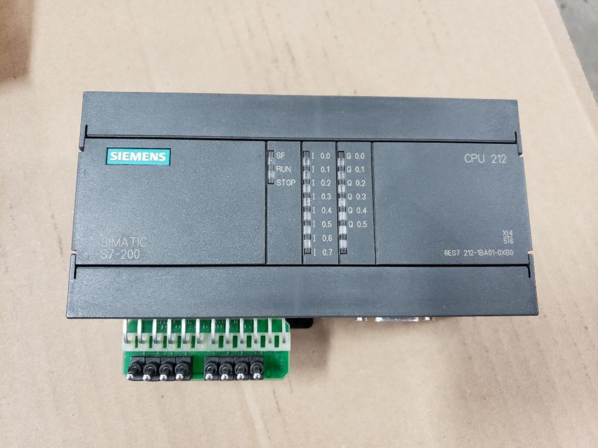 Siemens Simatic S7-200 CPU212 unit. 6ES7 212-1BA01-0XB0.