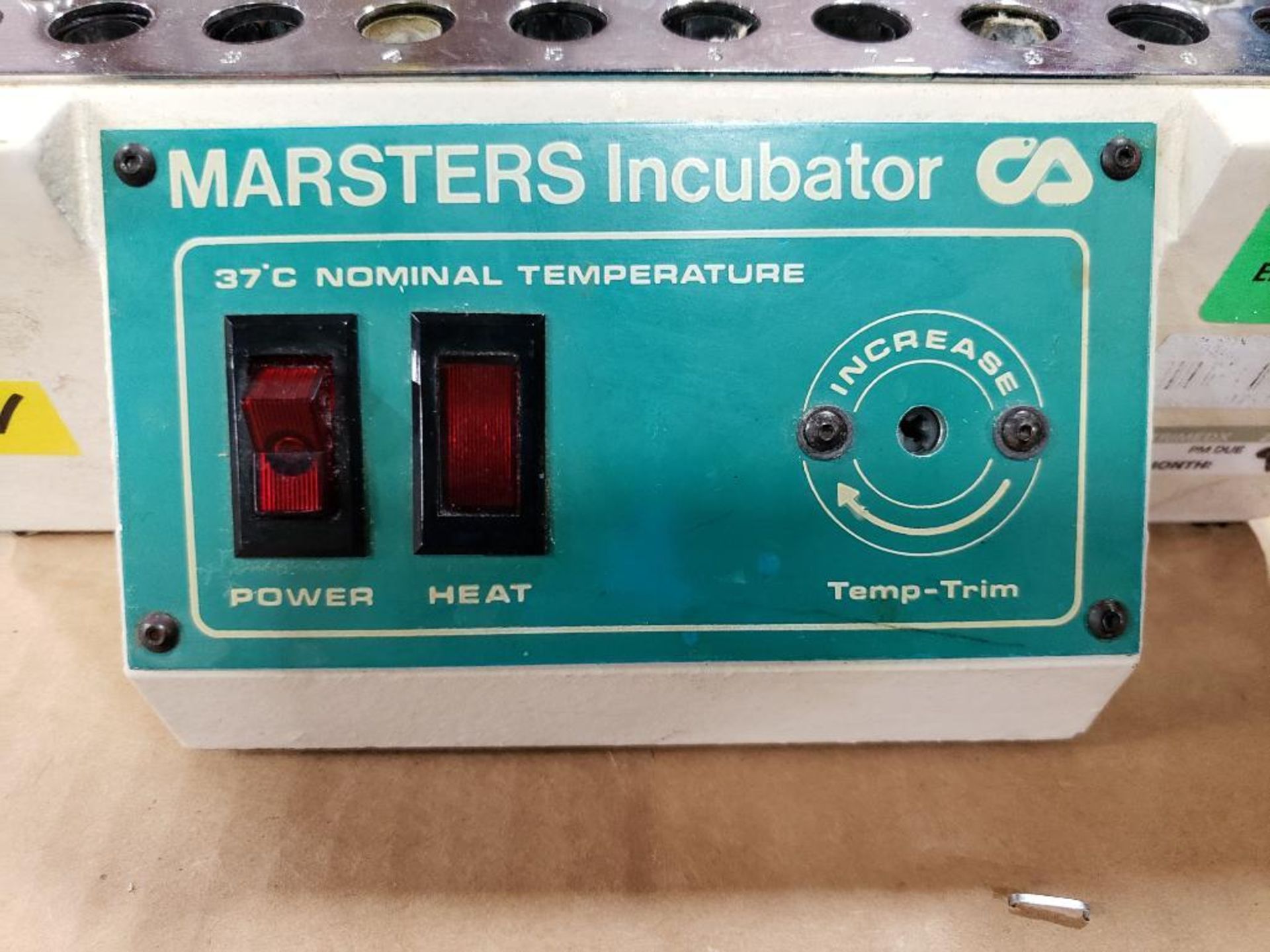 Marsters Incubator Temp-Trim. - Image 2 of 4