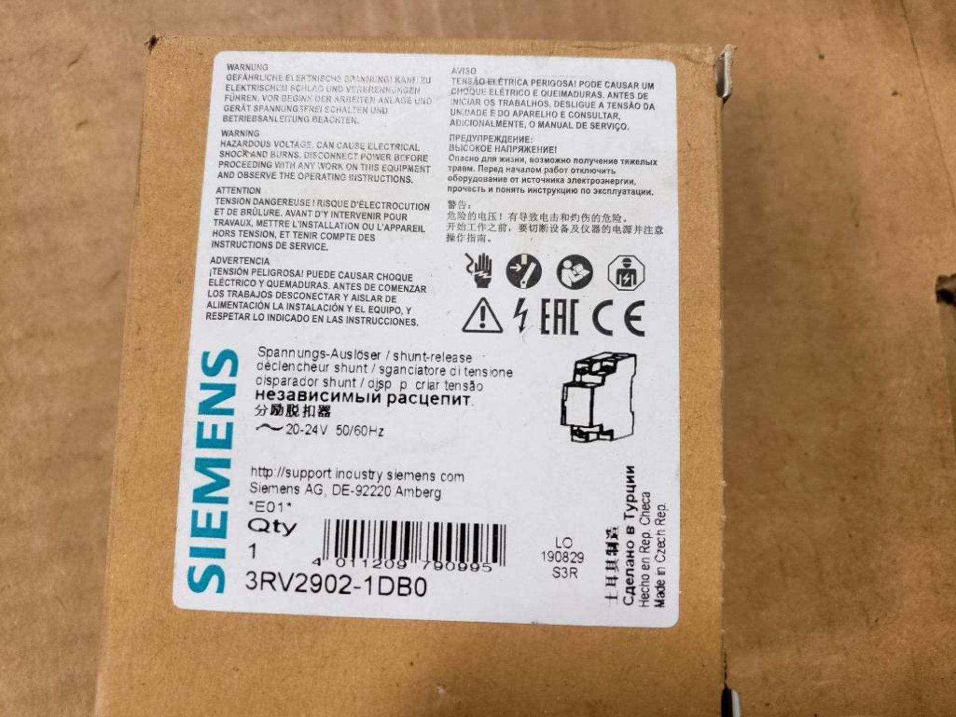 Qty 4 - Assorted electrical. Siemens, Omron. New in box. - Image 2 of 4