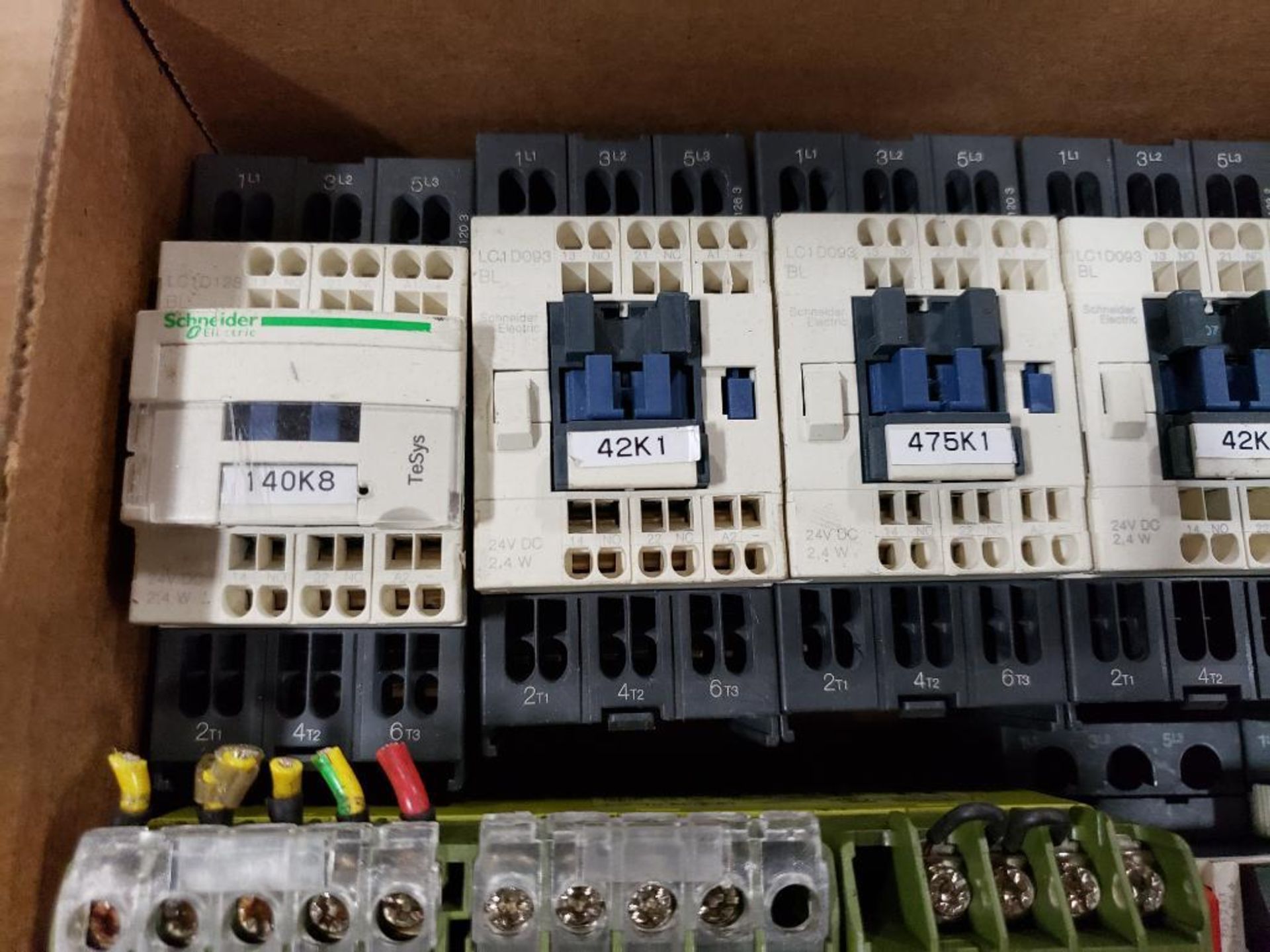 Assorted electrical contactor, relay, breaker. Schneider, Pilz, Telemecanique, Siemens. - Image 2 of 7