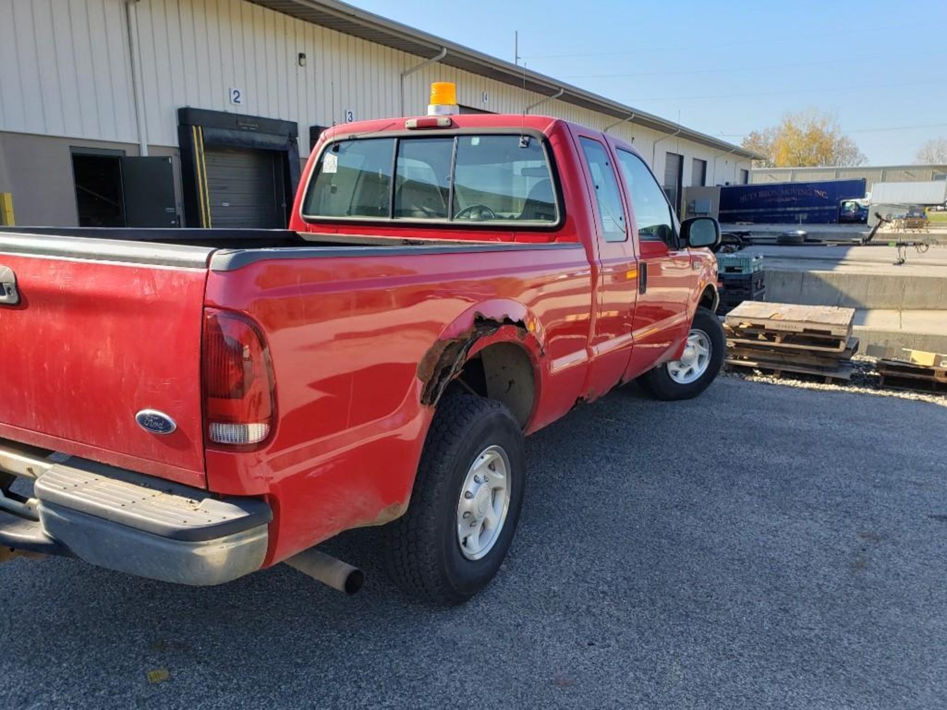 2000 Ford F250. VIN 1FTNX20L9YED73480. 5.4L V8. 2wd. 90,883 miles showing on odometer. - Image 6 of 27