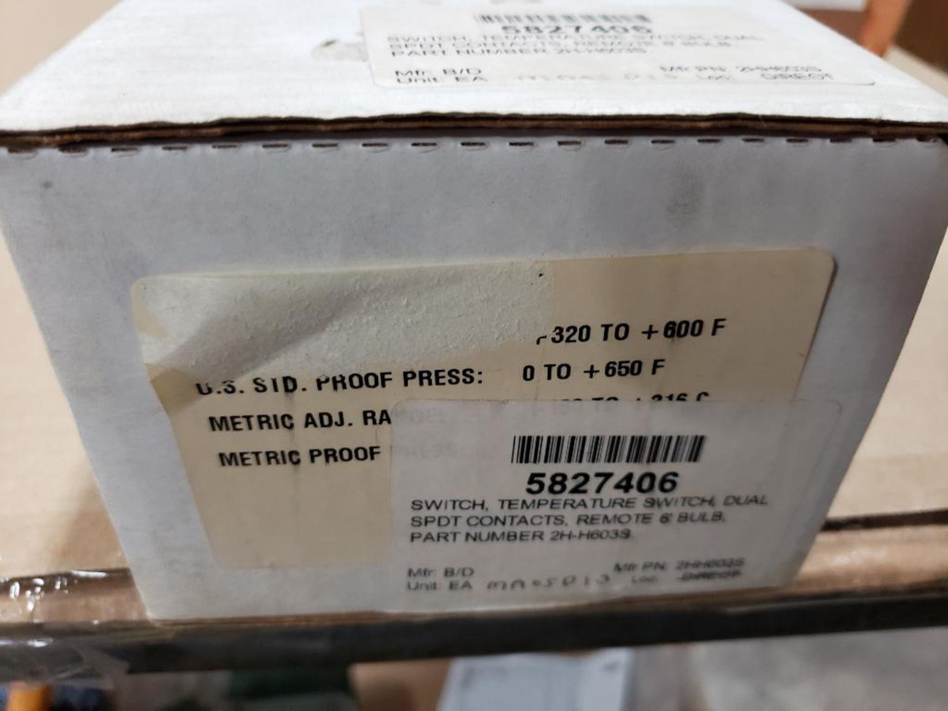 Barksdale 5827406 temperature switch. New in box.