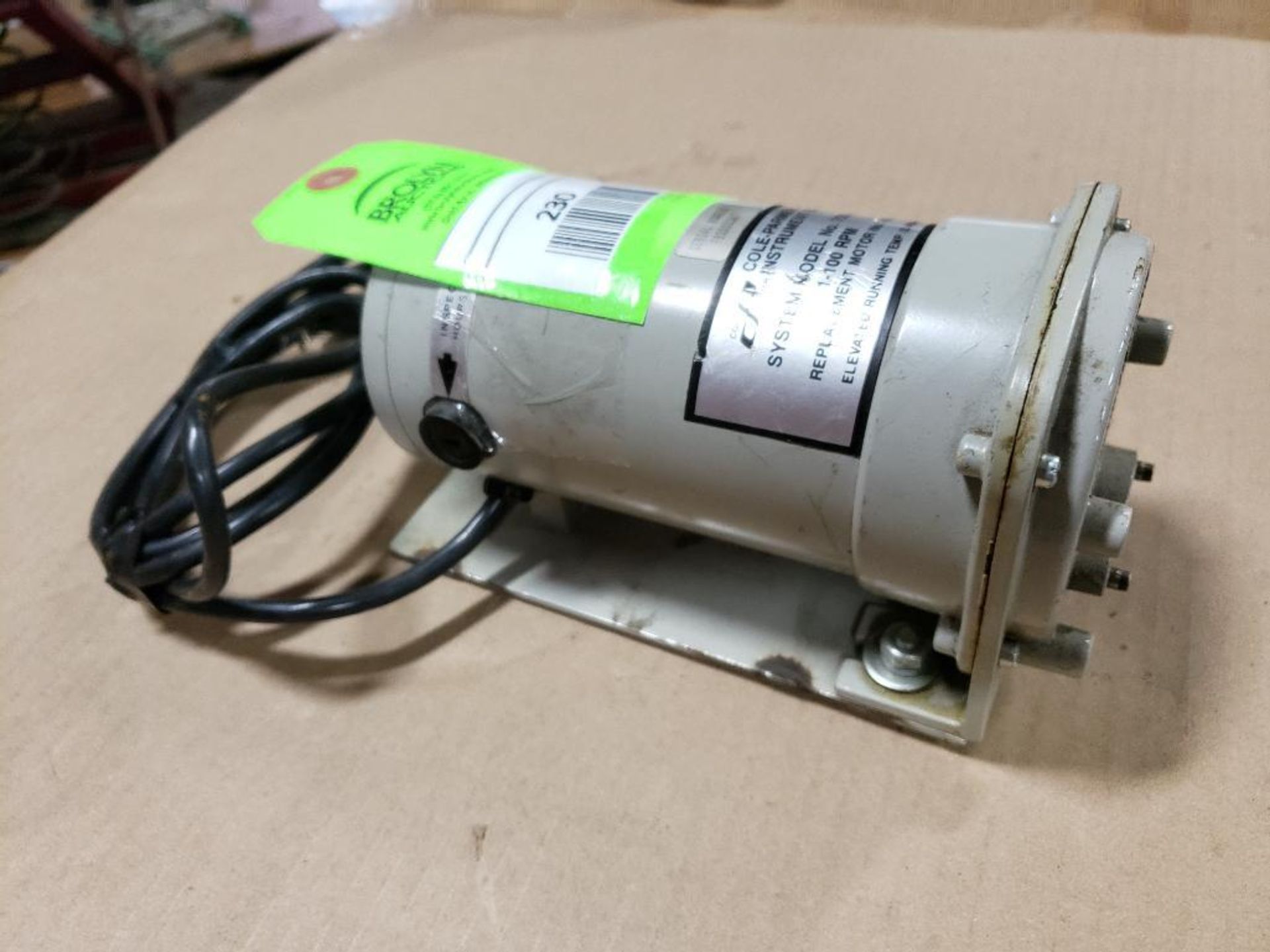 Cole-Parmer 7553-80 pump drive motor. - Image 3 of 6