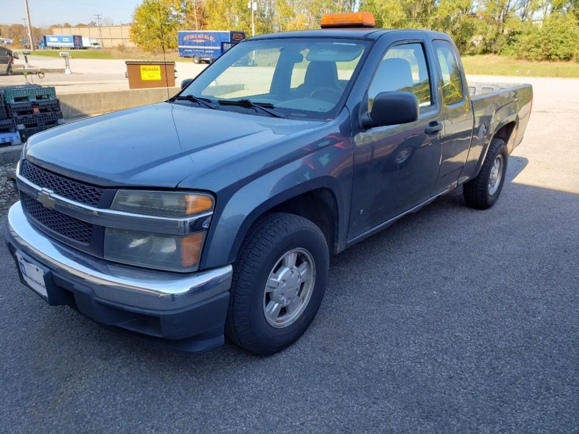 2006 Chevrolet Colorado. VIN 1GCCS196868135452. Frame has rust and one hole can be seen.