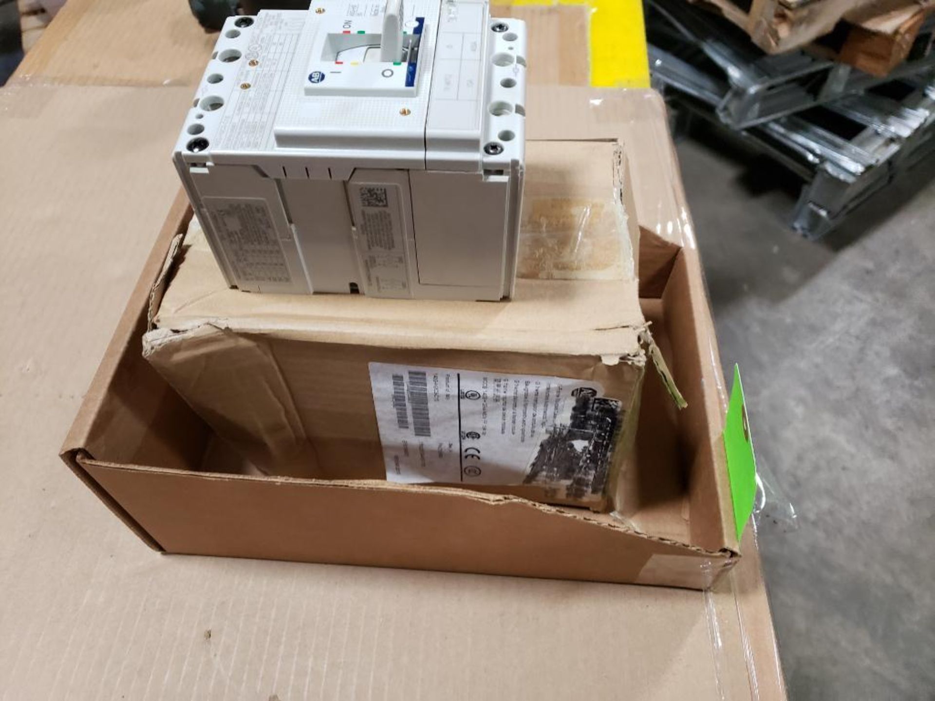 Allen Bradley 140G-H2C3-C15 Circuit breaker. New with box. - Image 7 of 8