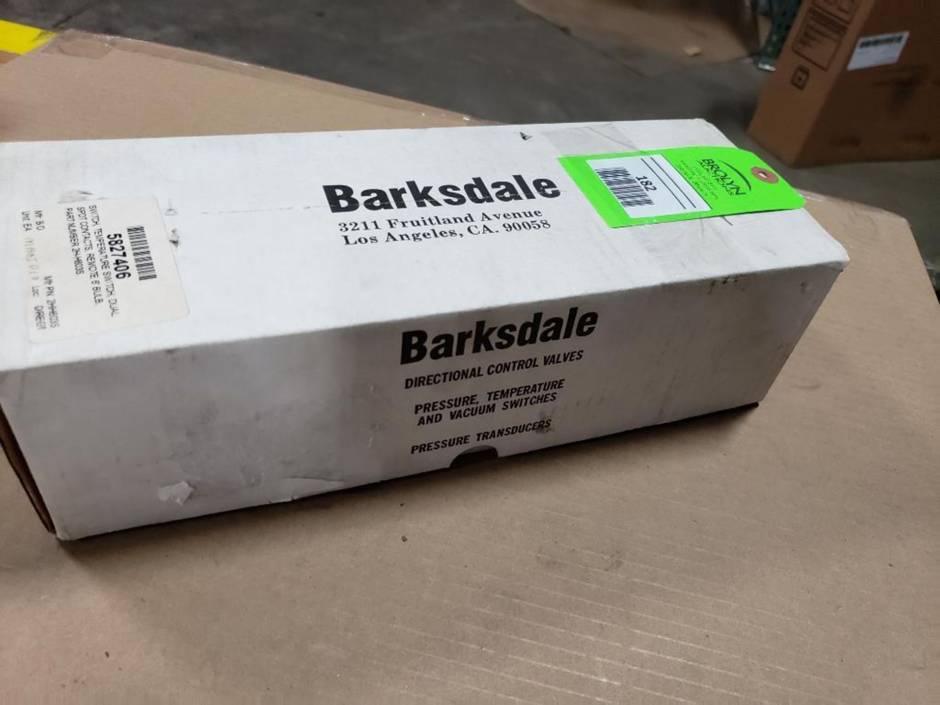 Barksdale 5827406 temperature switch. New in box. - Image 4 of 5