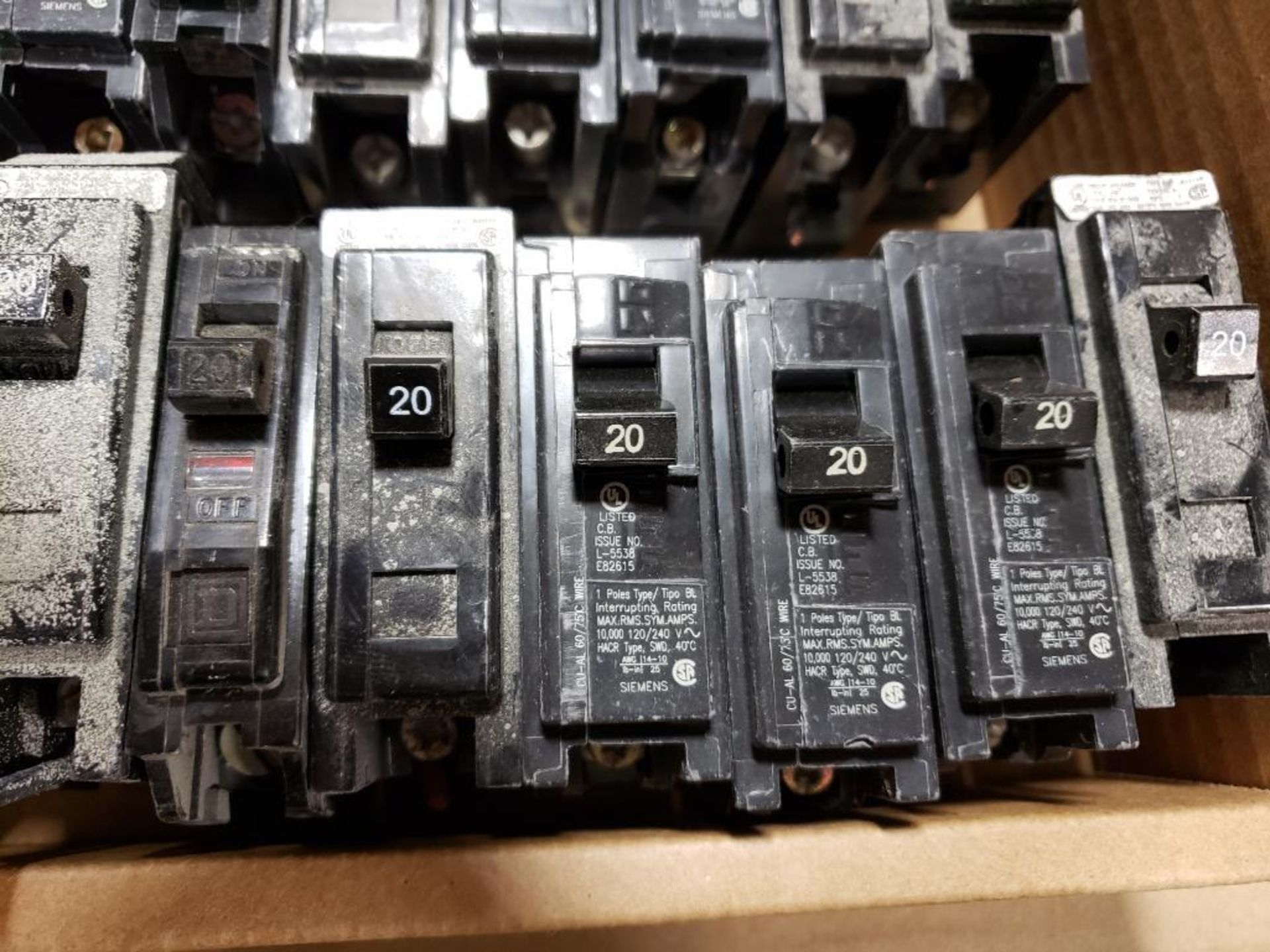 Large Qty of assorted electrical breakers. Square-D, Siemens. - Image 6 of 6