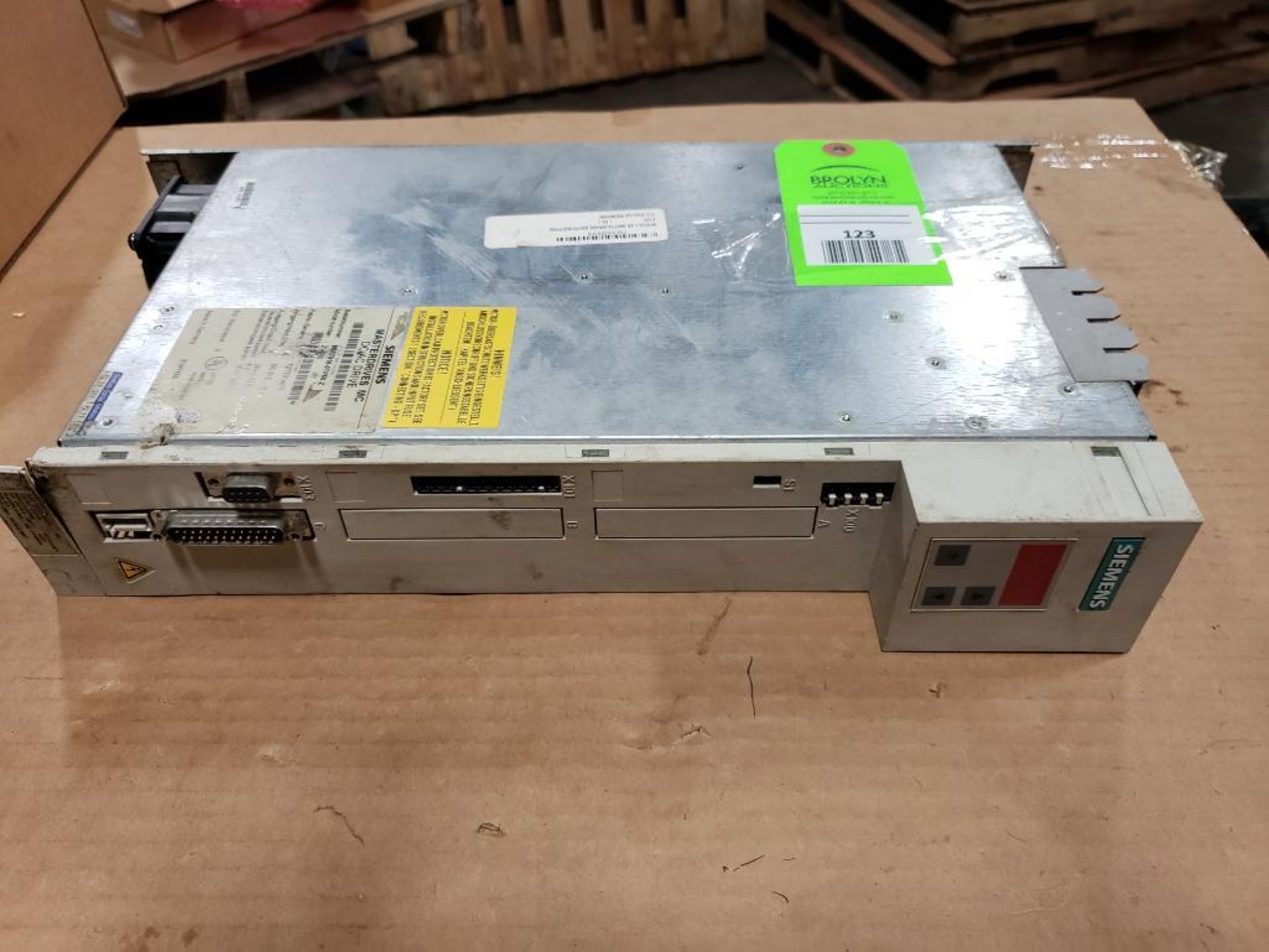 Siemens Masterdrives MC DC/AC drive. 6SE7016-0TP50-Z. - Image 2 of 7