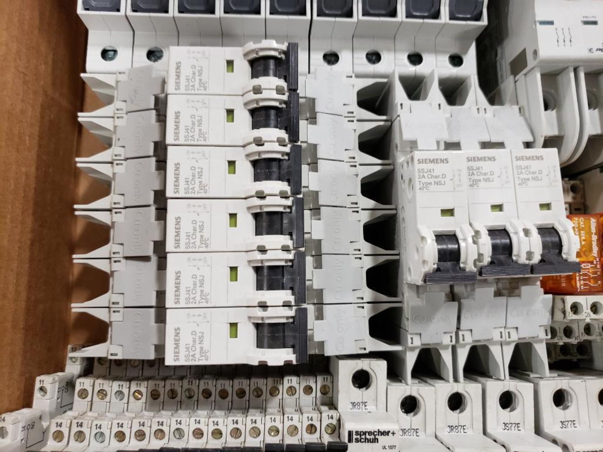 Assorted electrical breakers. Allen Bradley, Siemens, Sprecher+schuh. - Image 3 of 8