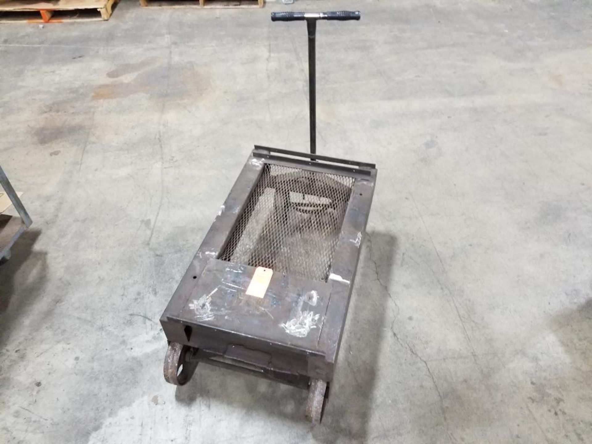 Heavy duty metal rolling cart. 24x36x14 LxWxH. - Image 6 of 10