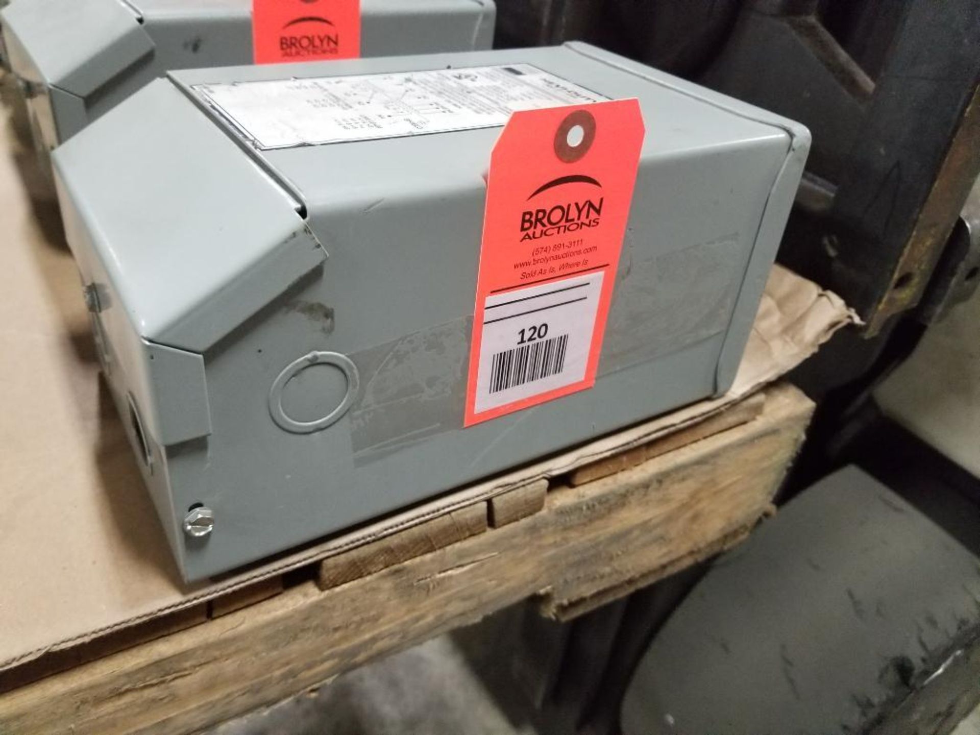 EGS Hevi-Duty HS12F1BS transformer. - Image 4 of 4