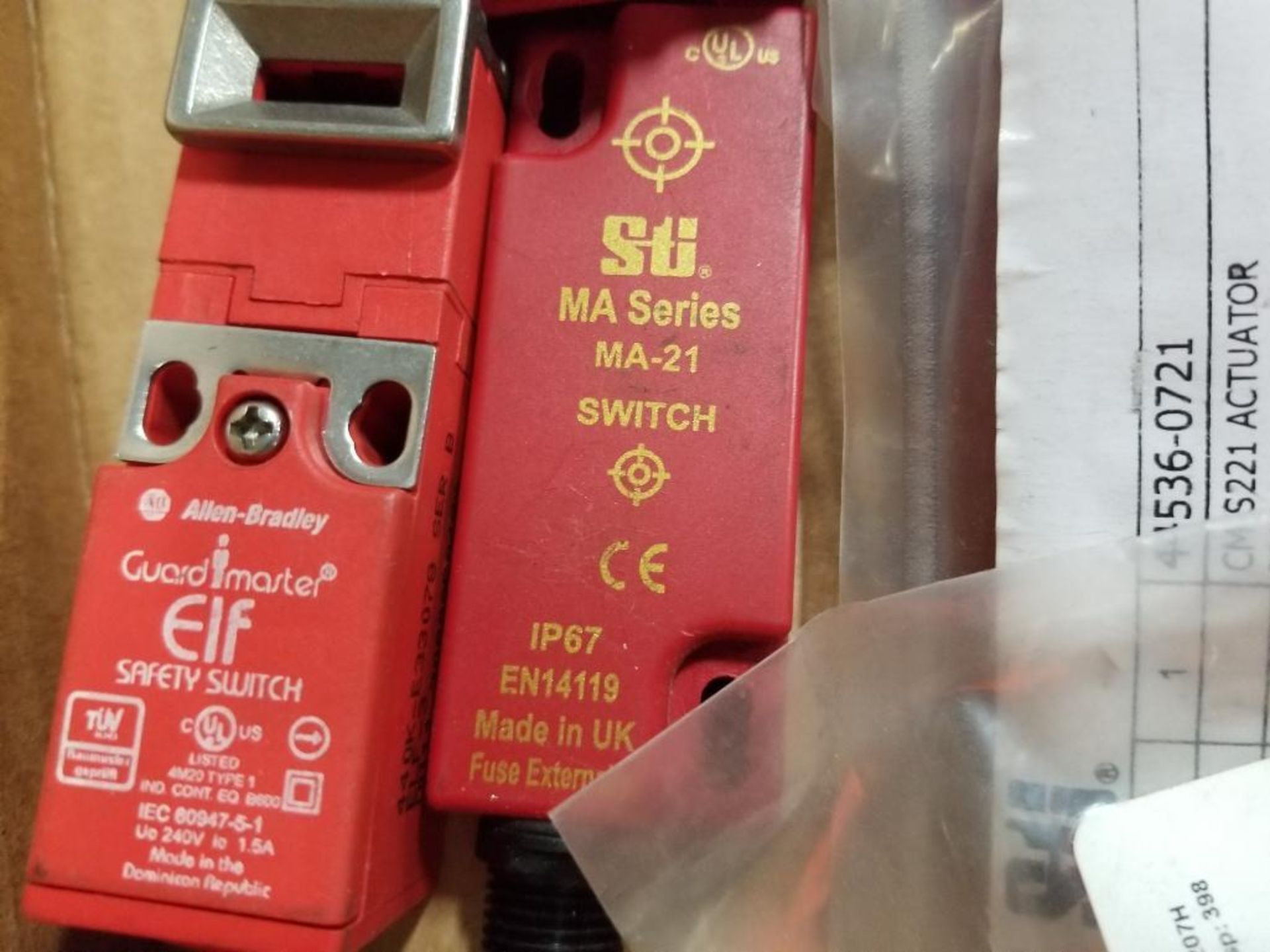 Assorted electrical safety switch. STI, Allen Bradley. - Image 4 of 10