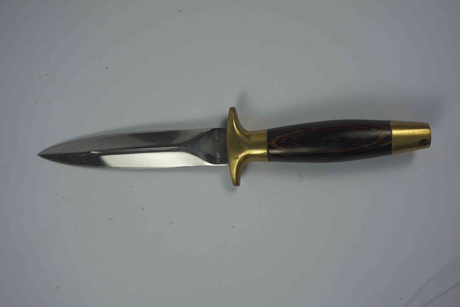 Four Assorted Hunting Knives / Daggers, To include one example with an Antler grip, One with a - Image 3 of 5