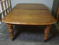 Oak Extending Dining Table, circa late 19th / early 20th century, With two Additional Leaves, Raised