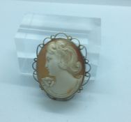 9ct Gold Cameo Brooch, Stamped 9, Gross weight 11.4 Grams