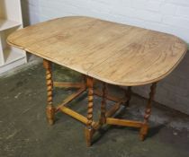 Oak Gateleg Table, 73cm high, 92cm long