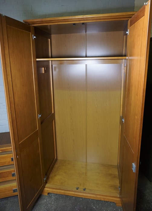 Modern Wardrobe, 190cm high, 90cm wide, 54cm deep, With a Matching Chest of Drawers, (2) - Image 10 of 10