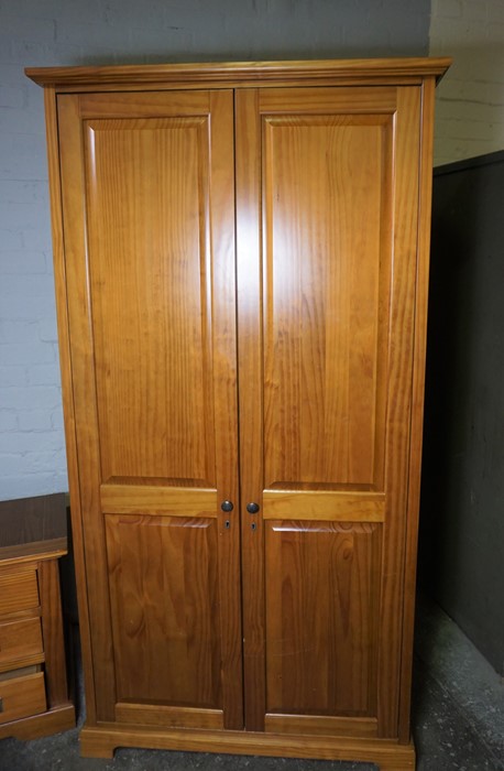 Modern Wardrobe, 190cm high, 90cm wide, 54cm deep, With a Matching Chest of Drawers, (2) - Image 2 of 10