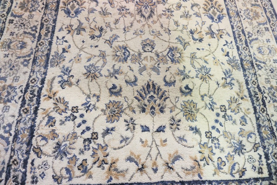 Two Persian style Machine Made Rugs, Largest 193cm x 135cm, (2) - Image 7 of 10