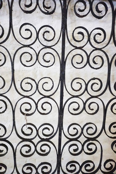 Architectural & Salvage Interest, Antique Wrought Iron Scrolled Gate, 182cm high, 134cm wide - Image 6 of 6