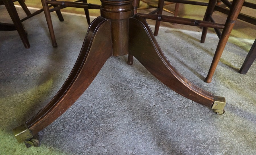 Mahogany Twin Pedestal Dining Table, Having an Additional leave, 32cm high, 182cm long, 93cm wide - Image 6 of 7