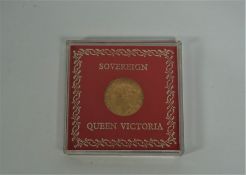 Queen Victoria 22ct Gold Sovereign, Dated 1890, 8 grams, In case