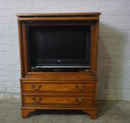 Modern Yew Wood TV Cabinet, Enclosing an LG 25inch Flat Screen TV, With remote controlCondition