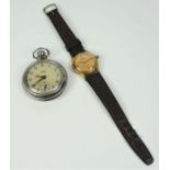 Vintage Roamer by Brevette Antimagnetic Gents Wristwatch, Having a champagne coloured dial with