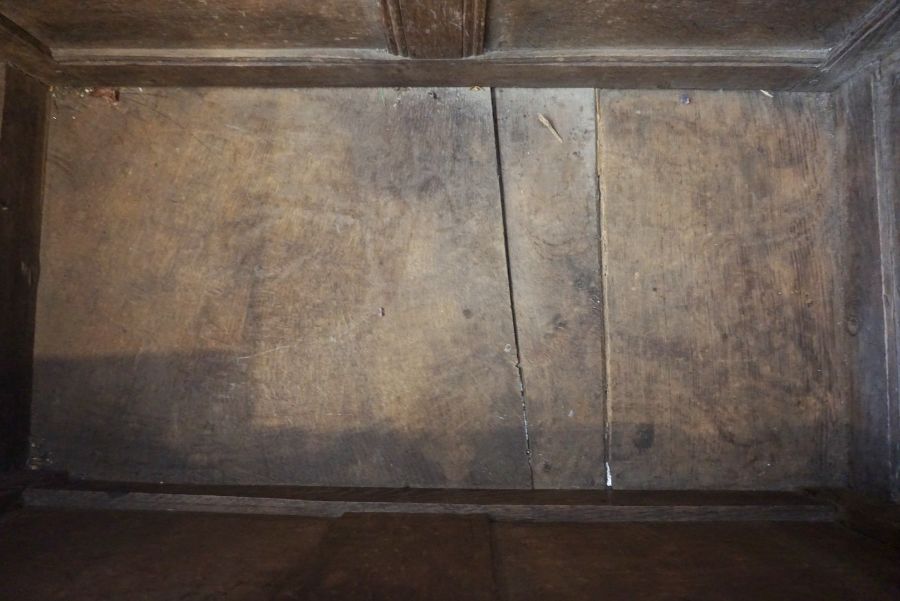 Oak Coffer, circa late 17th / early 18th century, Decorated with carved floral panels to the frieze, - Image 7 of 7