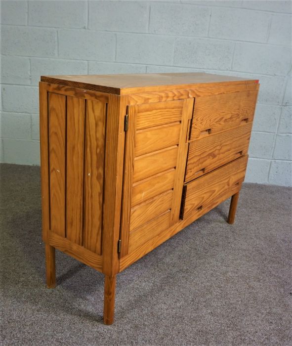 Pine cupboard comprising of 3 draws and one sectional cupboard, L 126cms approx., H 92cms approx., W - Image 14 of 20
