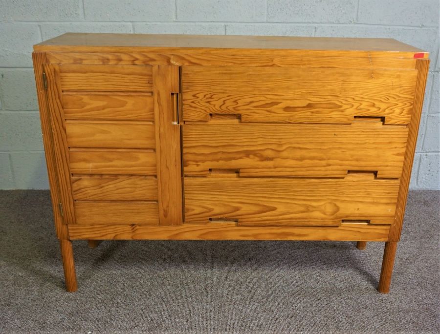 Pine cupboard comprising of 3 draws and one sectional cupboard, L 126cms approx., H 92cms approx., W - Image 11 of 20