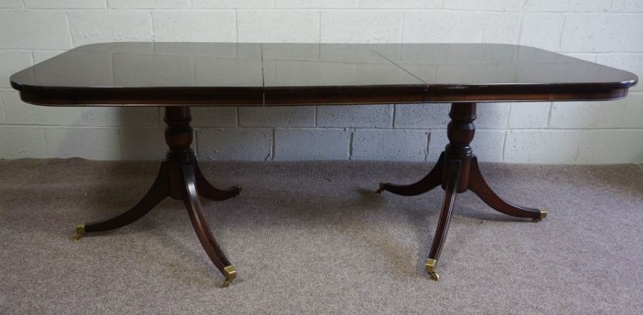 Reproduction Twin Pedestal Dining Table, 79cm high, 213cm long, 100cm wide - Image 2 of 10