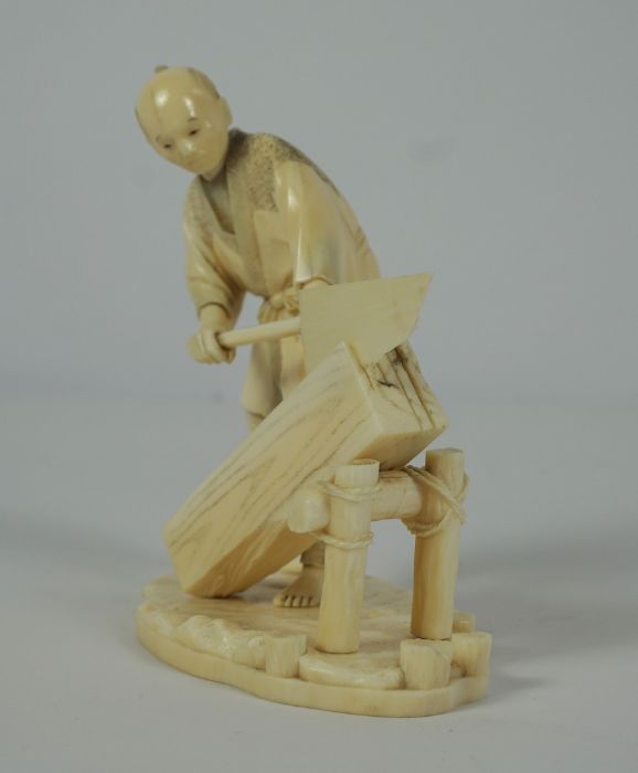 Japanese Ivory Okimono, Meiji Period, Modelled as a Carpenter, Red seal mark to the underside, - Image 3 of 6