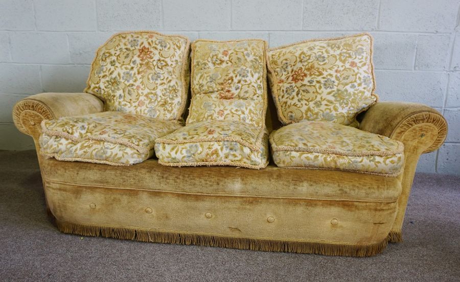 Vintage three piece lounge suite, the Sofa 73cm high, 184cm wide (3) - Image 2 of 8