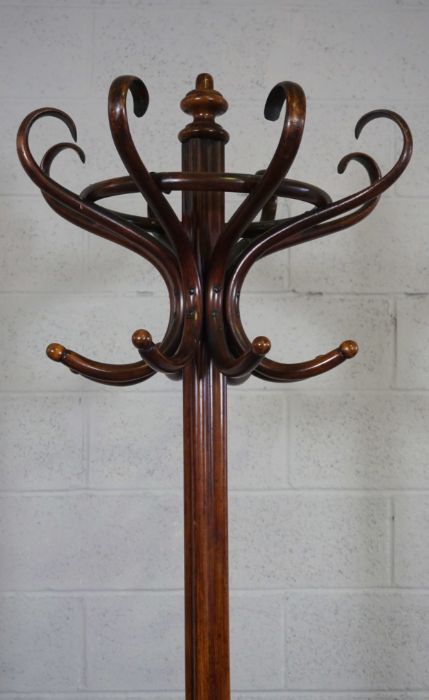 A bentwood coat stand, in the manner of Thonet, with eight scrolled hat hooks, set on a cluster - Image 3 of 3