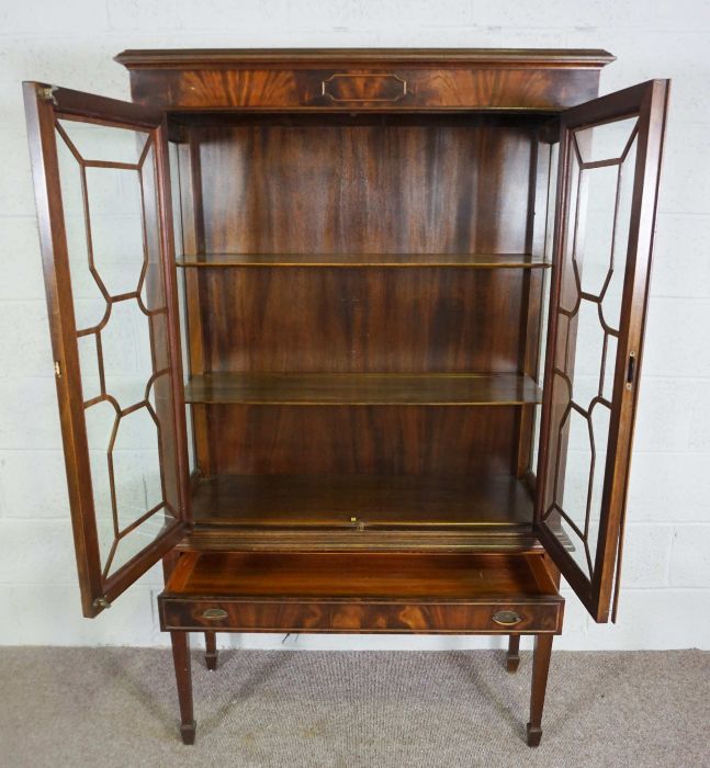 A George III style mahogany china cabinet on stand, 20th century reproduction, with two astragal - Image 2 of 2