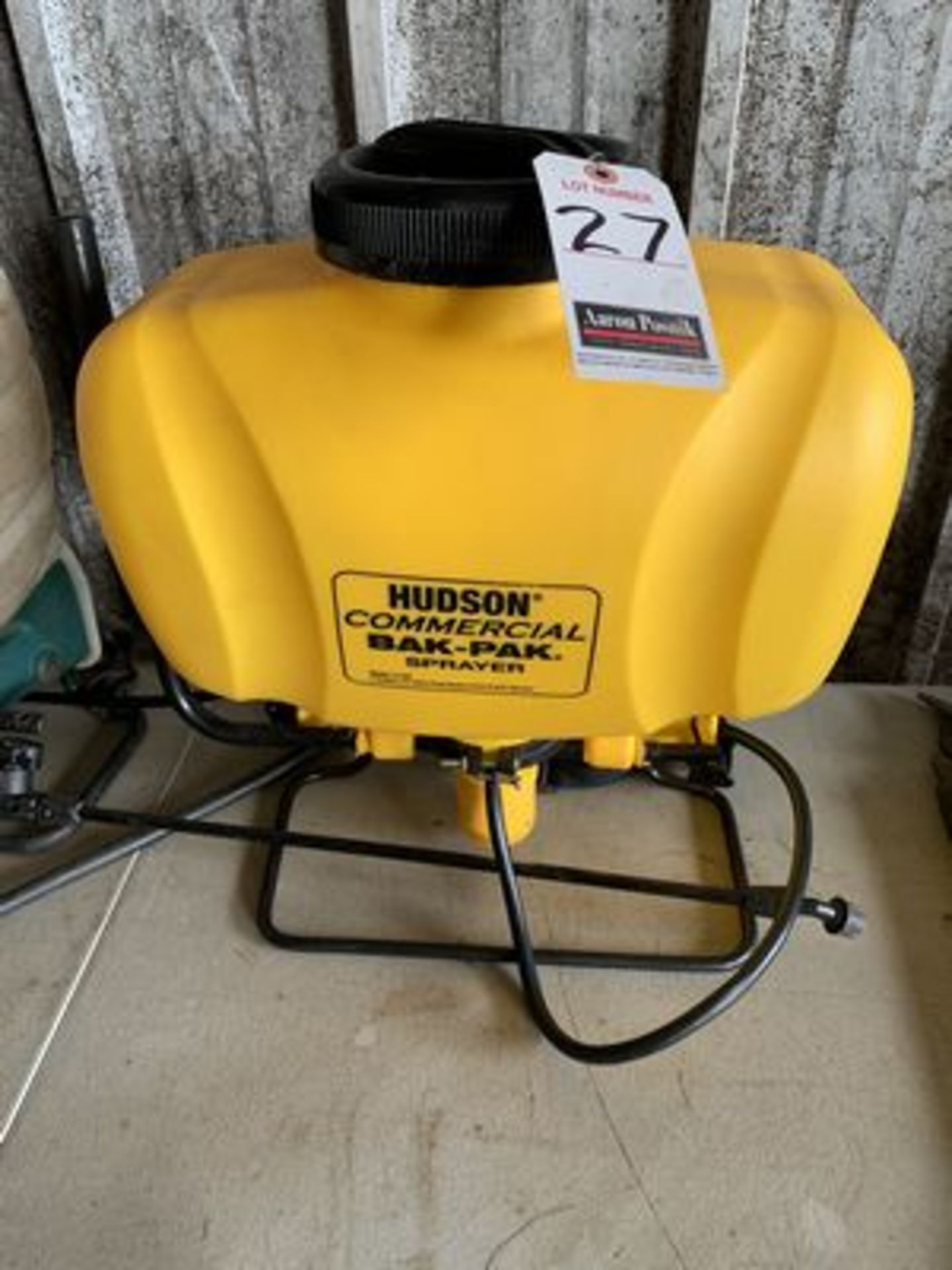 HUDSON POLY COMM. BAK-PAK SPRAYER, 4-GAL. CAP.