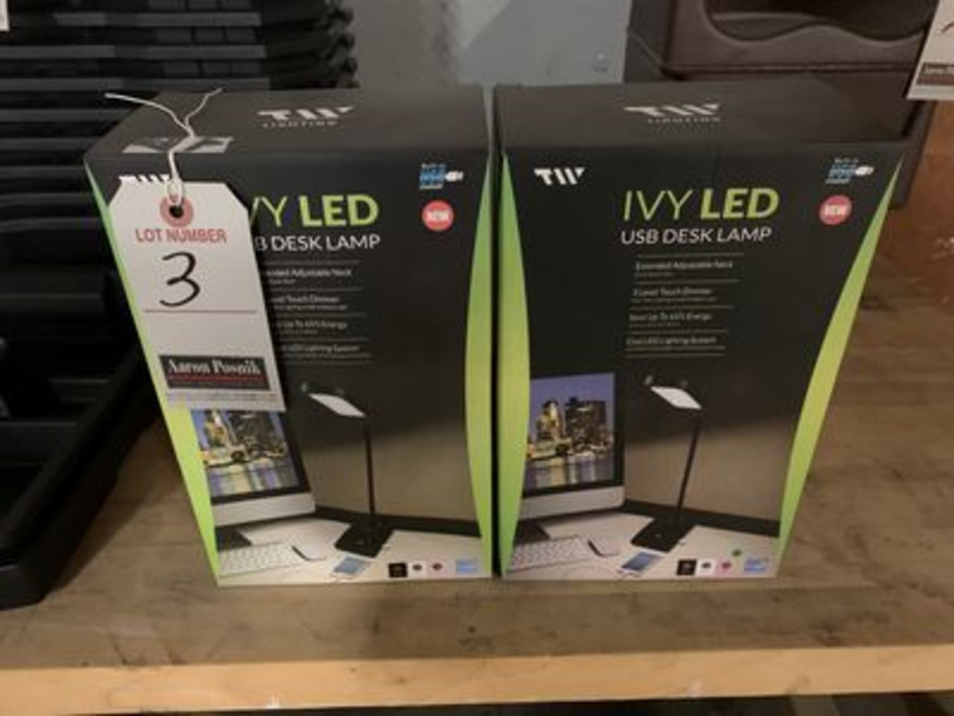 TW IVY LED USB DESK LAMPS