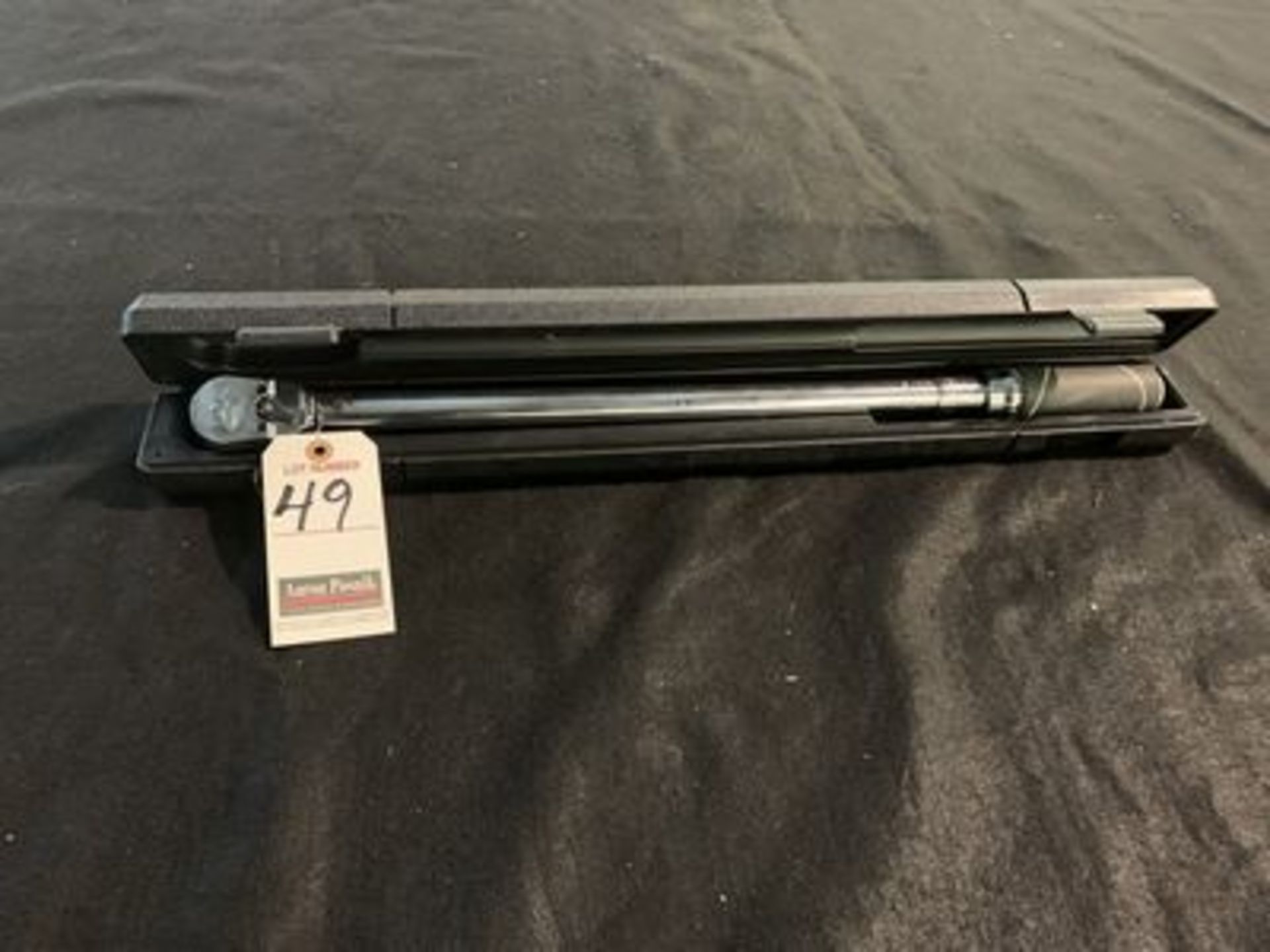 HUSKY TORQUE WRENCH W/ CASE