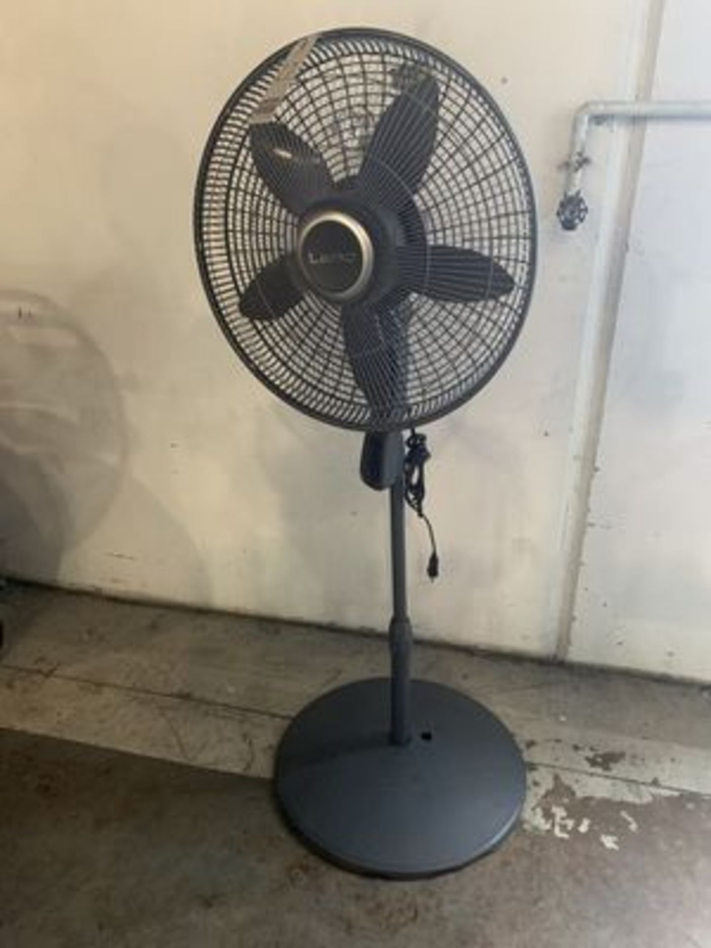 LASKO 18" PED. SHOP FAN