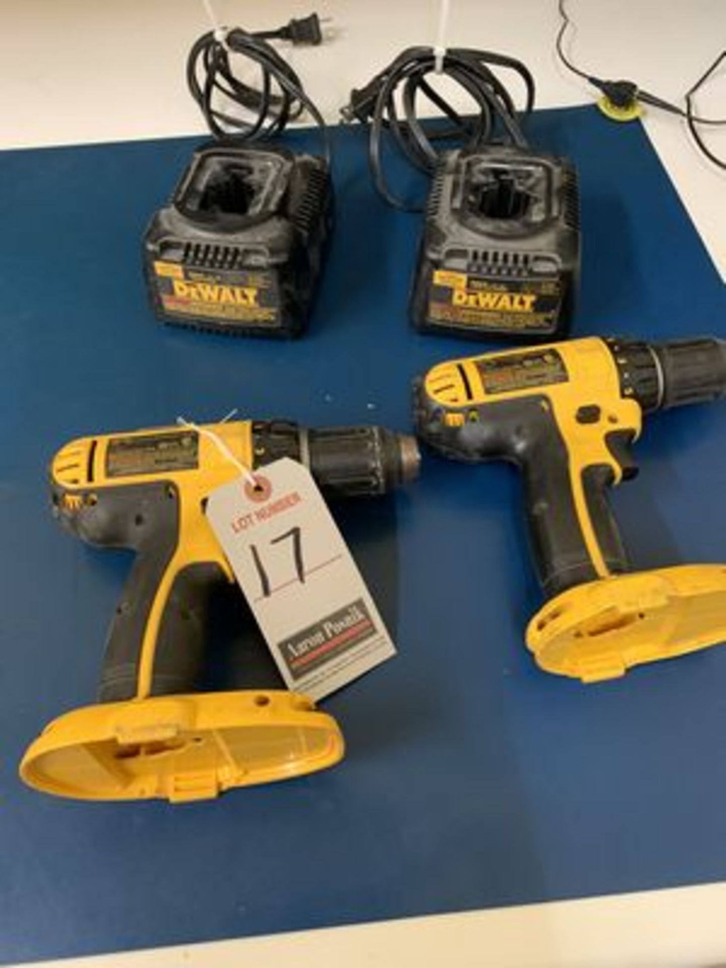 ASS'T DEWALT 1/2" 18V CORDLESS DRILLS W/ CHARGERS